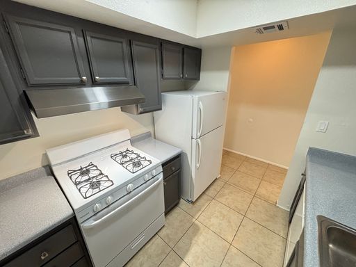2883 Wheelwright Drive Unit #6-D, Las Vegas, NV 89121