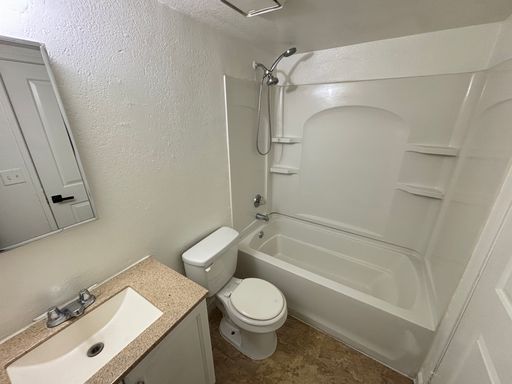 4765 Thunderbolt Ave Unit 2, Las Vegas, NV 89115