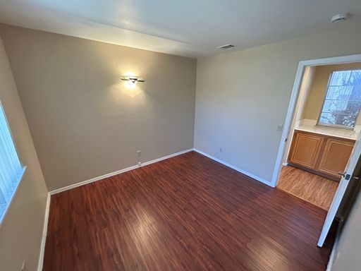 4552 Bradpoint Dr, Las Vegas, NV 89130