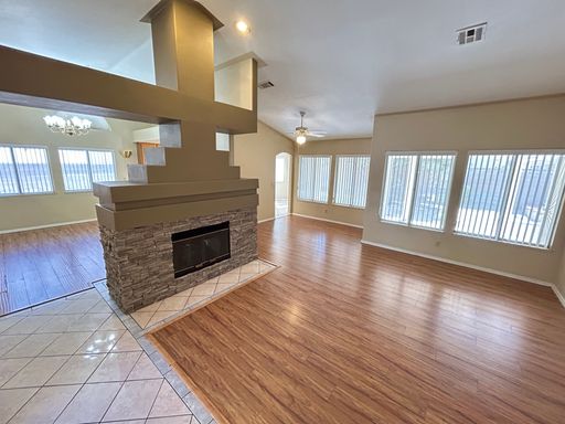 4552 Bradpoint Dr, Las Vegas, NV 89130