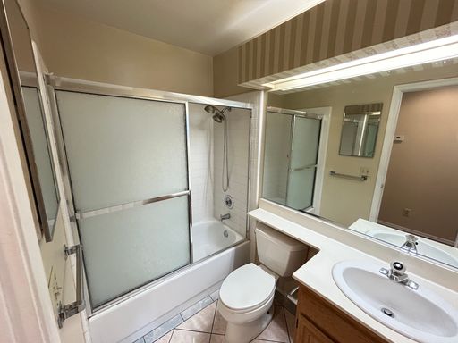 4552 Bradpoint Dr, Las Vegas, NV 89130