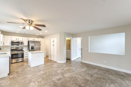 1801 Villa Vista Way, Las Vegas, NV 89128