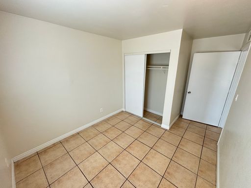 1420 Putnam Ave Unit 4, North Las Vegas, NV 89030