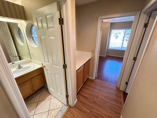 4552 Bradpoint Dr, Las Vegas, NV 89130