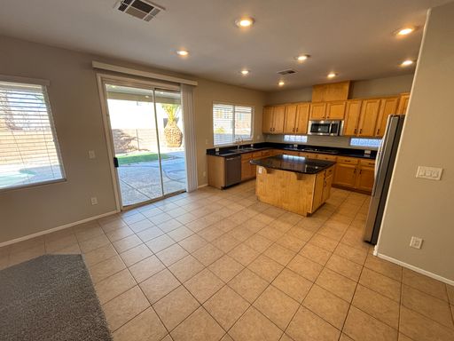 9218 Desert Heat Ave., Las Vegas, NV 89178