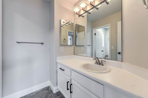 1801 Villa Vista Way, Las Vegas, NV 89128