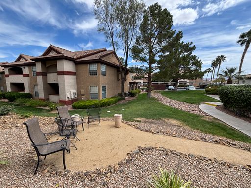 231 W Horizon Ridge Pkwy, 124, Henderson, NV 89012