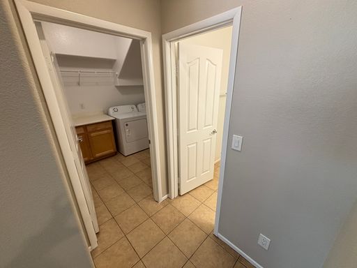 9218 Desert Heat Ave., Las Vegas, NV 89178