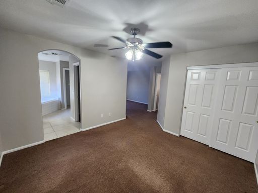 557 Poplar Leaf St, Las Vegas, NV 89144