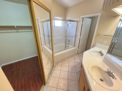 4552 Bradpoint Dr, Las Vegas, NV 89130