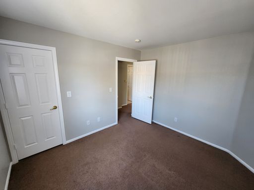 557 Poplar Leaf St, Las Vegas, NV 89144