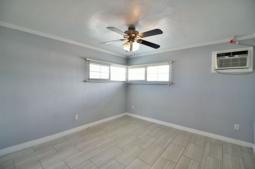 1003 E. Clark Ave - 4, Las Vegas, NV 89101