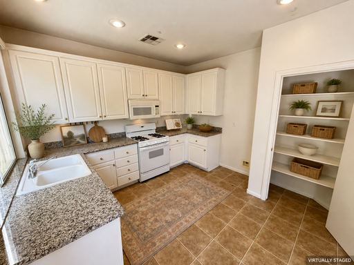 10319 Splendor Ridge Ave, Las Vegas, NV 89135
