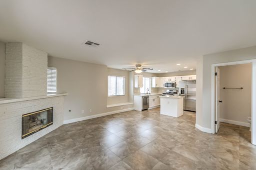 1801 Villa Vista Way, Las Vegas, NV 89128
