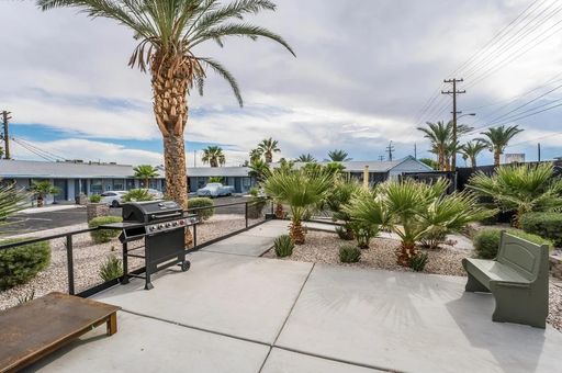 1401 E Carson Ave Unit 8, Las Vegas, NV 89101