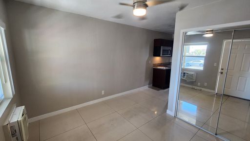1401 E Carson Ave Unit 2, Las Vegas, NV 89101