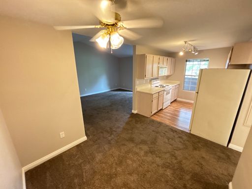 231 W Horizon Ridge Pkwy, 124, Henderson, NV 89012