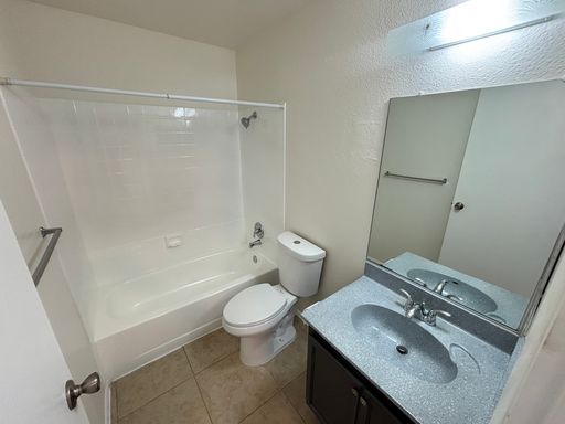 2883 Wheelwright Drive Unit #6-D, Las Vegas, NV 89121