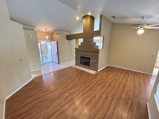 4552 Bradpoint Dr, Las Vegas, NV 89130