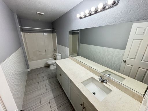 10612 Forum Peak Ln, Las Vegas, NV 89166