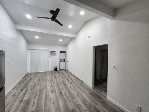 211 S 13th St Unit 04, Las Vegas, NV 89101