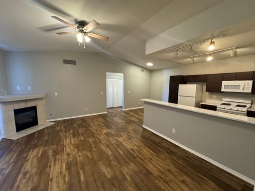 4960 Harrison Dr Unit 223, Las Vegas, NV 89120