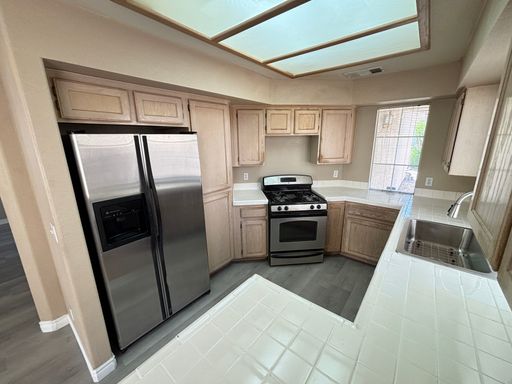 2398 Swifton Ct, Las Vegas, NV 89104
