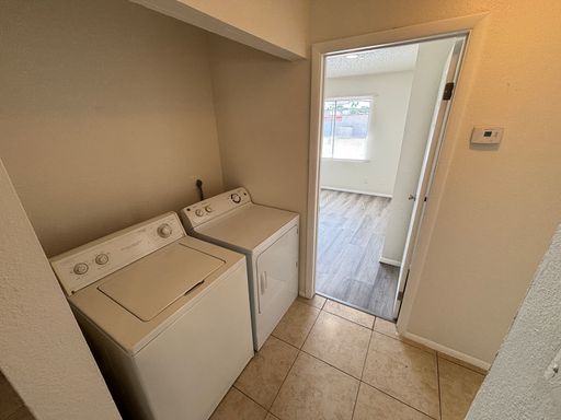 2883 Wheelwright Drive Unit #6-D, Las Vegas, NV 89121