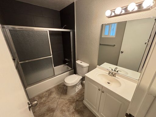 5320 Swenson St  - 58A, aka 840 King Richard Ave #58A, Las Vegas, NV 89119
