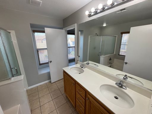 10729 Broxden Junction Avenue, Las Vegas, NV 89166