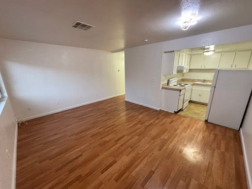 4765 Thunderbolt Ave Unit 2, Las Vegas, NV 89115