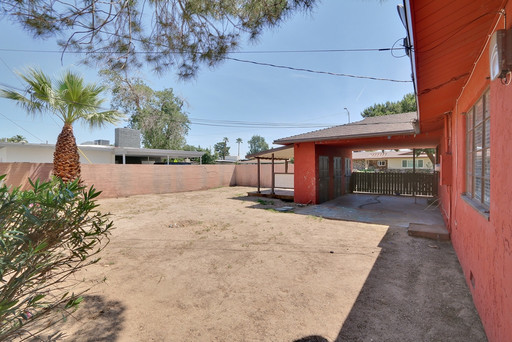 821 Griffith Ave, Las Vegas, NV 89104