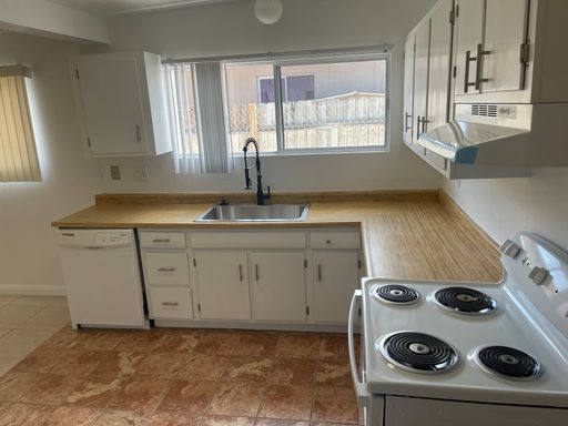 5055 Blanton Drive, Las Vegas, NV 89122