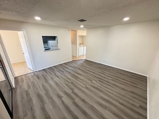 2883 Wheelwright Drive Unit #6-D, Las Vegas, NV 89121
