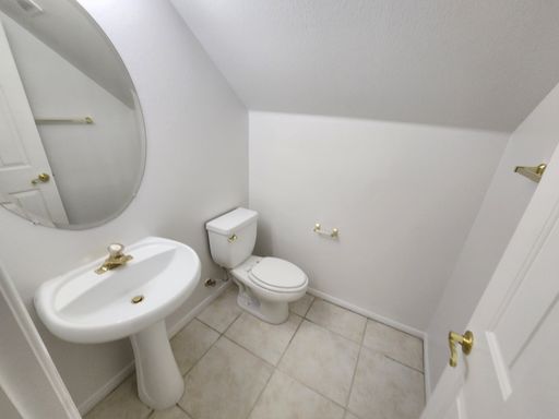 557 Poplar Leaf St, Las Vegas, NV 89144