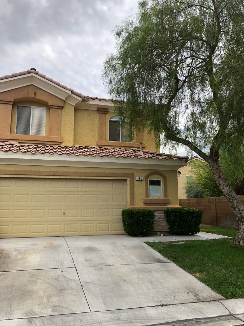 Las Vegas House: 156 Duck Hollow Avenue
