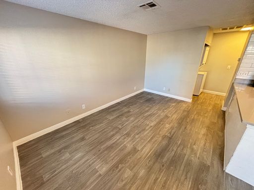 4300 N Lamont St Unit 212, Las Vegas, NV 89115