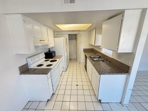 6991 Kepler Dr Unit B , Las Vegas, NV 89156
