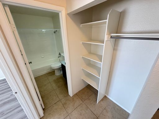 2883 Wheelwright Drive Unit #6-D, Las Vegas, NV 89121