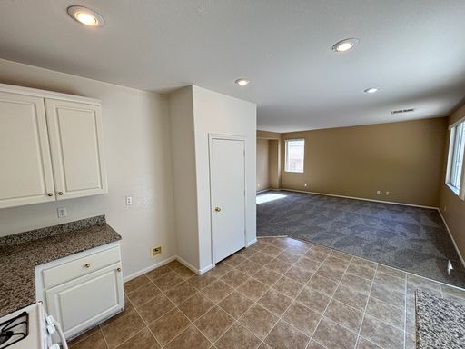 10319 Splendor Ridge Ave, Las Vegas, NV 89135