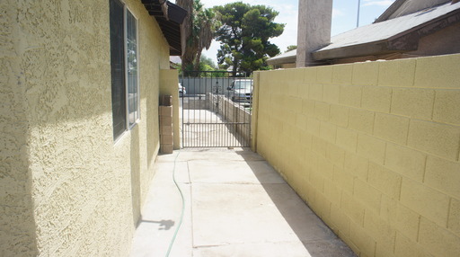 44 Logan St, Las Vegas, NV 89110