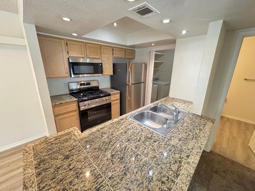 7100 Pirates Cove #2041, Las Vegas, NV 89145