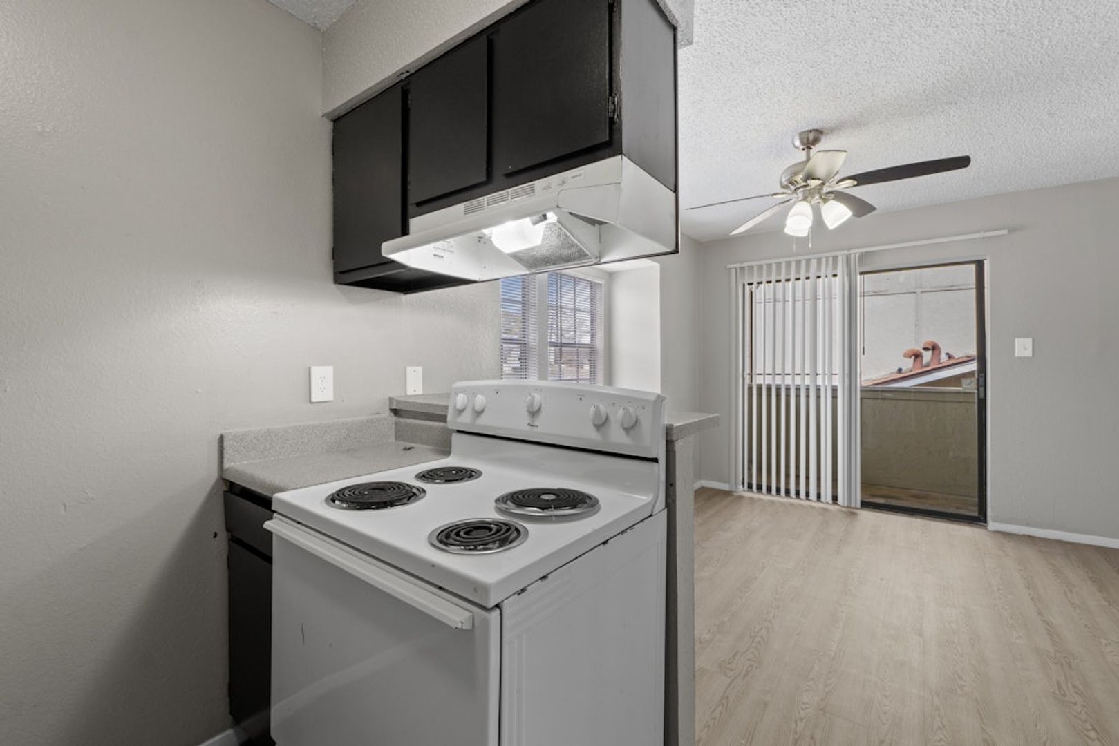 Austin Apartment: 2121 W. William Cannon Drive