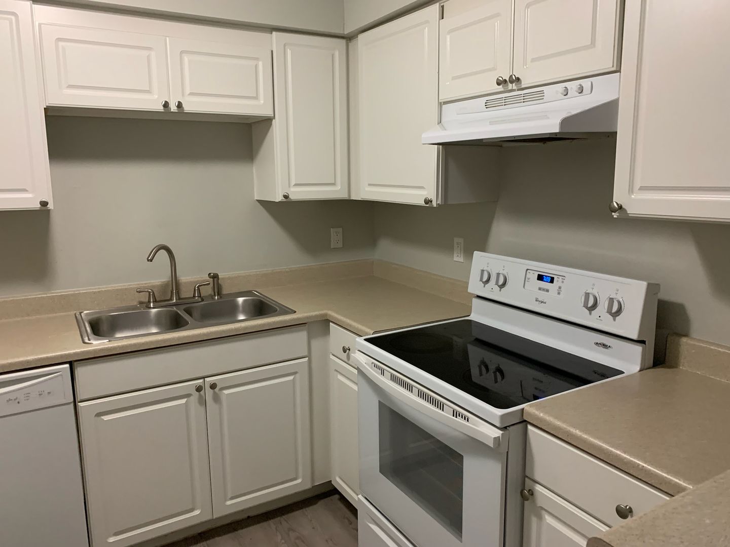 Austin Apartment: 2121 W. William Cannon Drive
