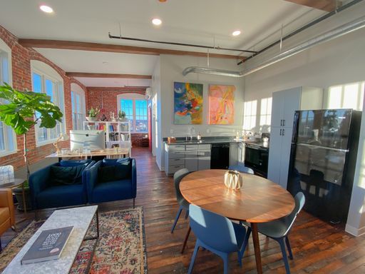 Studio Apartment Close to Downtown Manchester – photo 1