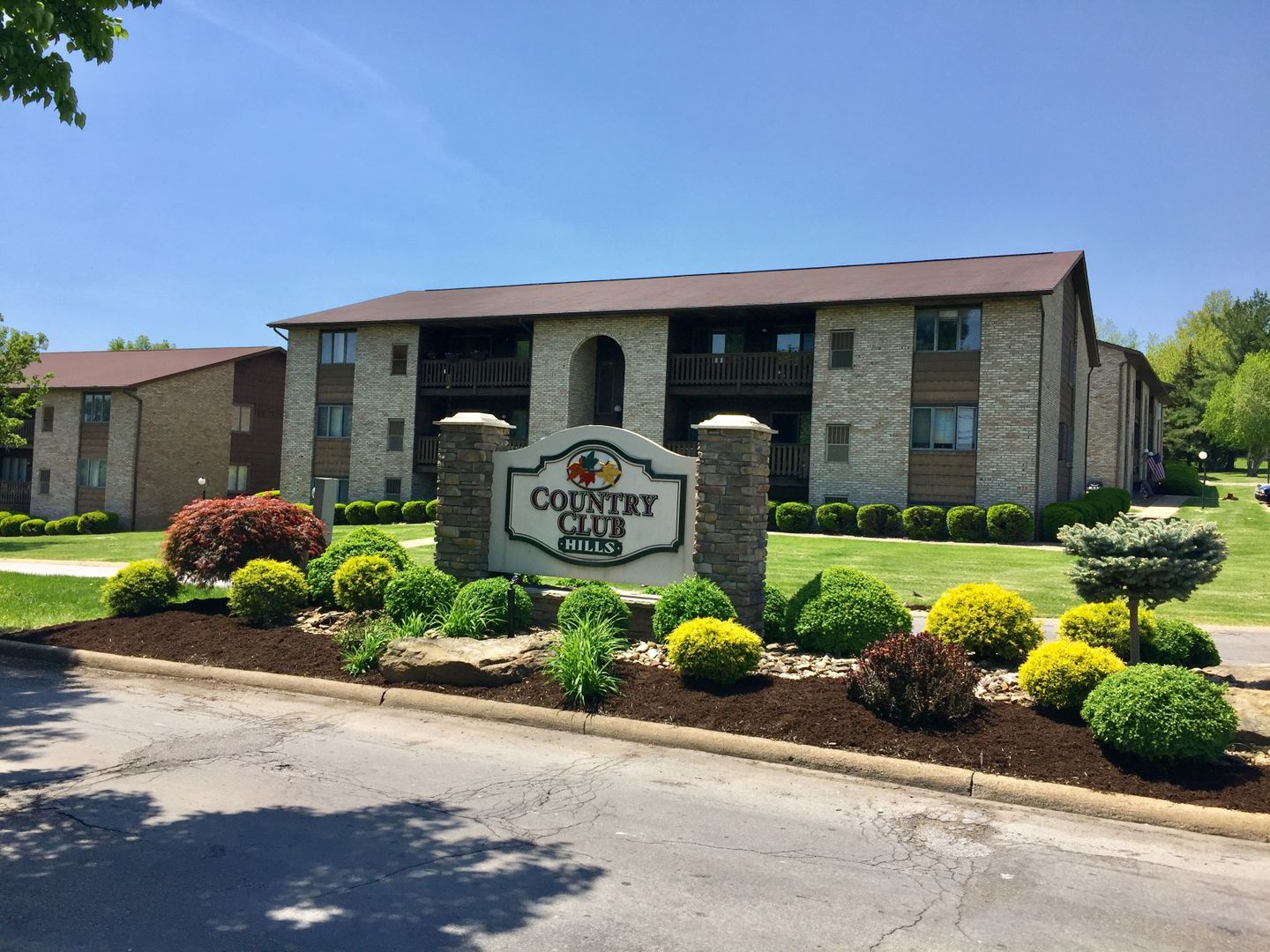 Steubenville Apartment: 483,491 Lovers Lane; 4401, 4409 Country Club; 4516,4508 Scioto