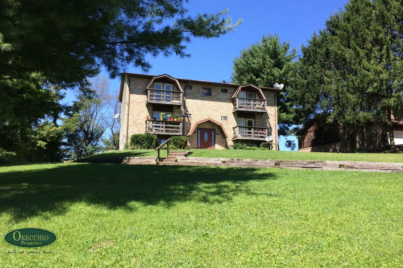 Wellsburg Apartment: 180 Manor Drive