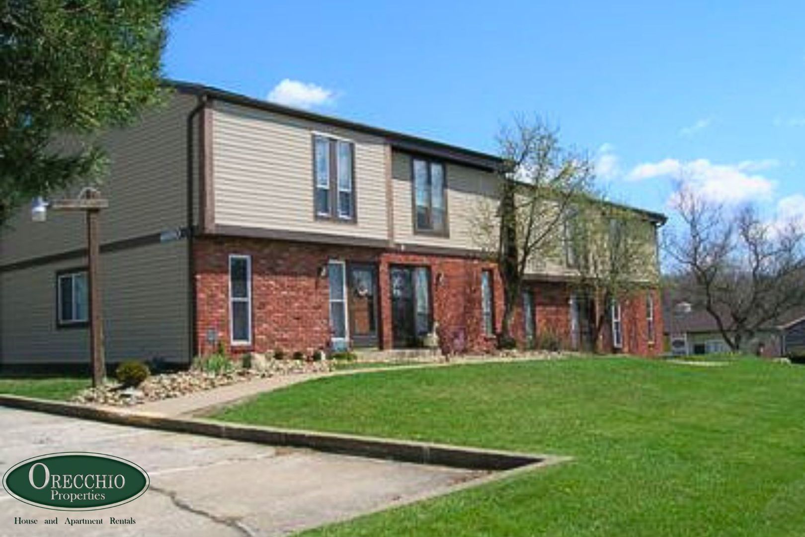 Steubenville Apartment: 4600A - 4690C Scioto Drive