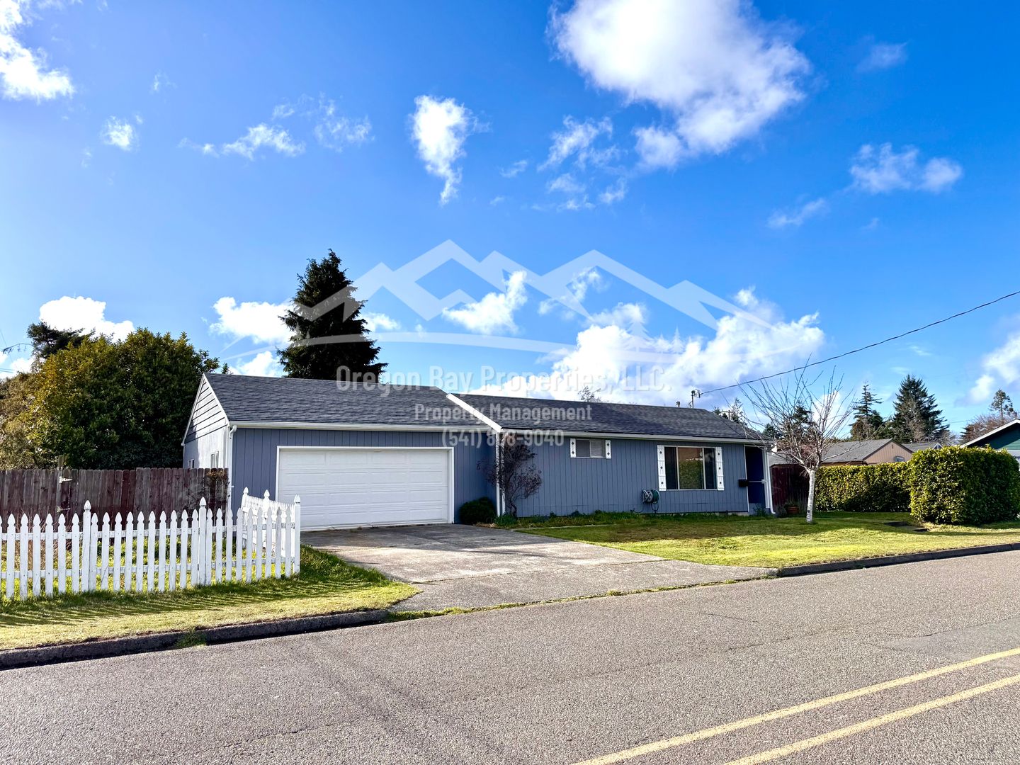 Coos Bay House: 270 S. Morrison St.