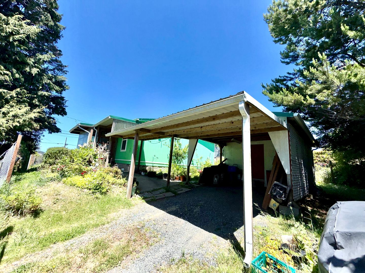 Coos Bay House: 307 N Empire Blvd